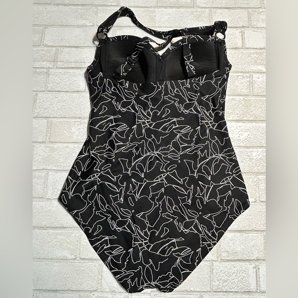 DKNY One Piece Swimsuit - Picture 2 of 7